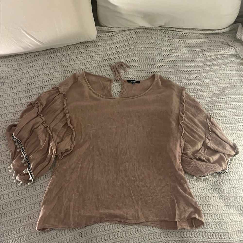 Annabelle tan top